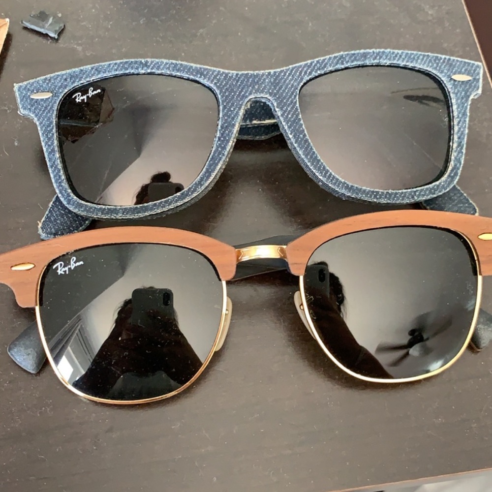 I’m selling two separate Ray Ban sunglasses.